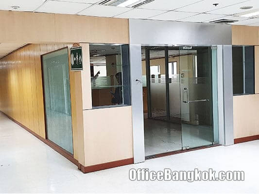 Rent Office Partly Furnished Phaya Thai BTS Station