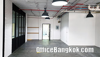 Partly Furnished Office for Rent near Chidlom BTS Station 