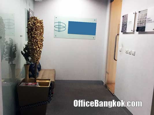 Rent Furnished Office Space close to Chidlom BTS Station