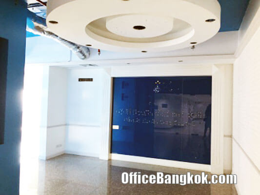 Rent Office Space Partly Furnished near Krung Thonburi BTS Station