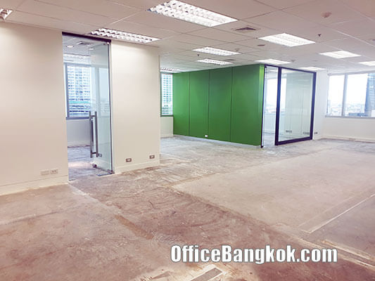 Rent Partly Furnished Office on Phahonyothin Road near Ha Yaek Lat Phrao BTS Station