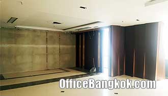 Rent Office with Partly Furnished close to BTS Asoke