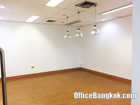 Office Space Partly Furnished for Rent Asoke BTS Station 120 Sqm