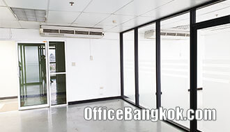 Rent Partly Furnished Office 80 Square Metre near Ekamai BTS Station