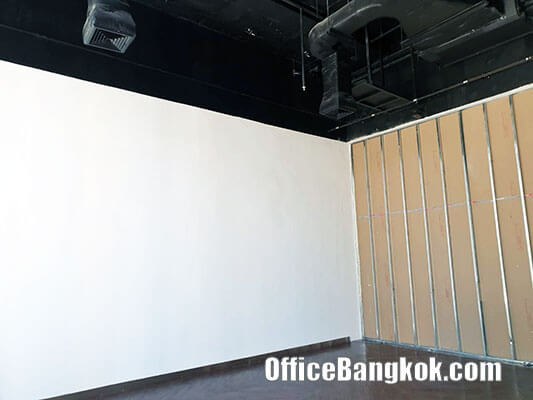 Retail Space for Rent Bang Chak BTS Station