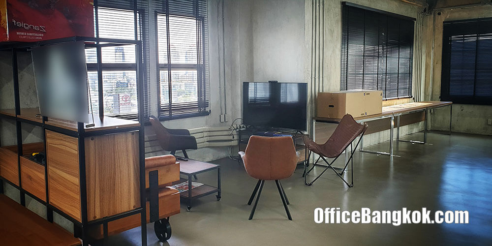 Rent Furnished Office near Phrom Phong BTS Station