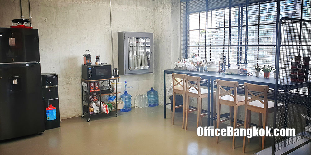 Rent Furnished Office near Phrom Phong BTS Station