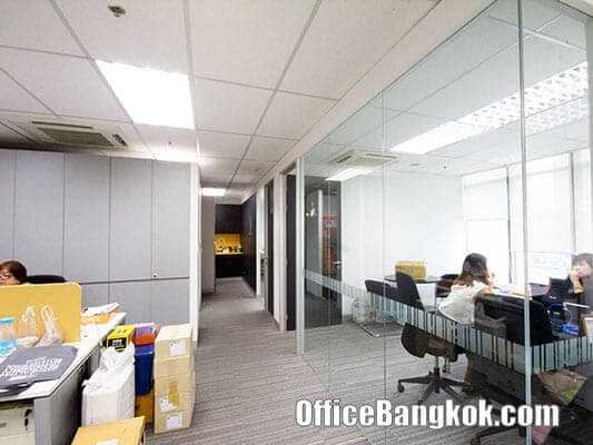 Rent Furnished Office Space on Phloen Chit Area near Phloen Chit BTS Station