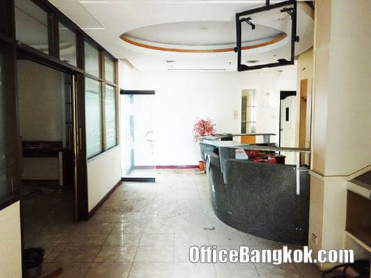ITF Tower - Partly Furnished office for rent nearby Chong Nonsi BTS StationStation