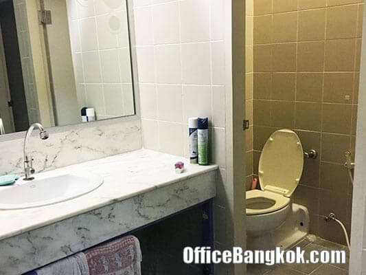 Rent Office at Sinn Sathorn Tower on Krung Thonburi Road close to Krung Thonburi BTS station