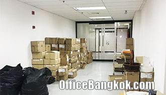 Rent Office at Sinn Sathorn Tower on Krung Thonburi Road close to Krung Thonburi BTS station