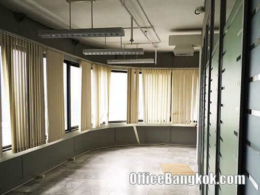 Office Space for Rent with Partly Furnished at Ocean Tower II