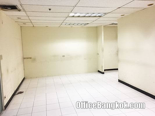 เช่าพื้นที่สำนักงานราคาถูก บนถนนสีลม ติดรถไฟฟ้า BTS สถานีช่องนนทรี 