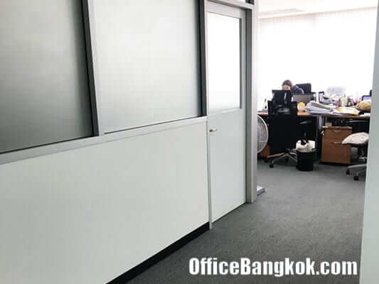 Small Office Space for Rent With Partly Furnished on Asoke Area