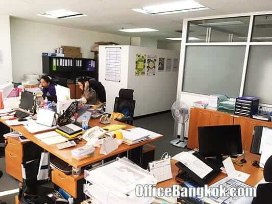 Small Office Space for Rent With Partly Furnished on Asoke Area