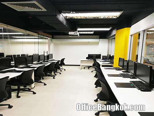 Office Space for Rent on Rama 4 near MRT Station