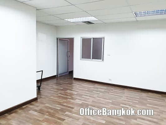 Office Space for Rent on Ratchadapisek close to Sutthisan MRt Station