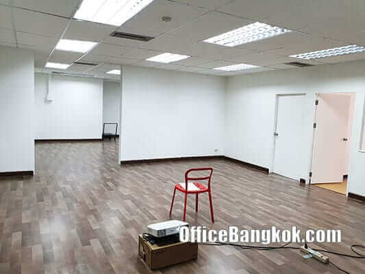 Office Space for Rent on Ratchadapisek close to Sutthisan MRt Station