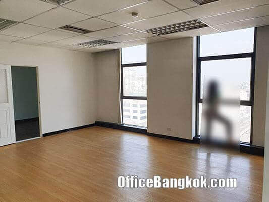 Office Space for Rent on Ratchadapisek close to Sutthisan MRt Station