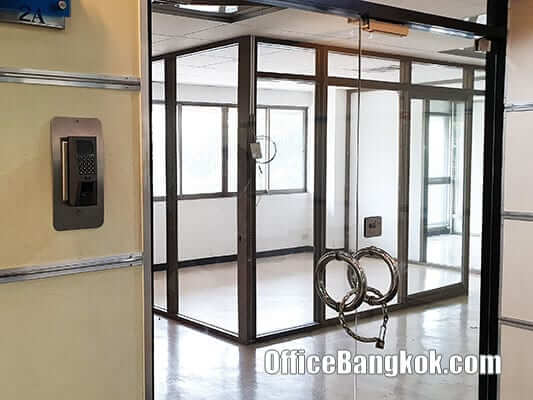 Partly Furnished Office Space for Rent on Ratchada close to Huai Khwang MRT Station