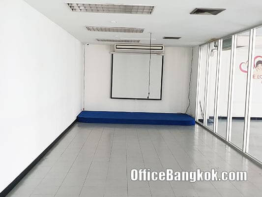 Rent Office Ratchada near Huai Khwang MRT Station