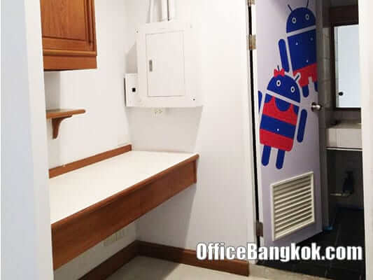 Small Office Space for Rent with Partly Furnished on Asoke Area near Phetchaburi MRT Station