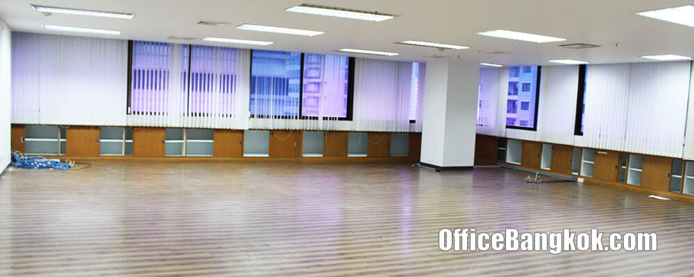 Rent Furnished Office near Phetchaburi MRT Station