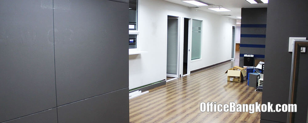 Rent Furnished Office near Phetchaburi MRT Station