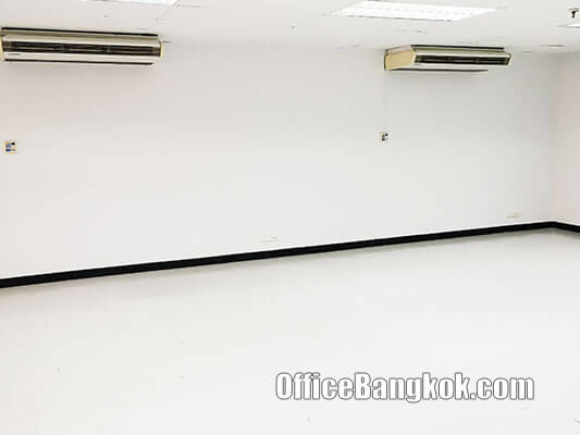 Rent Office on Asoke near Phetchaburi MRT Station