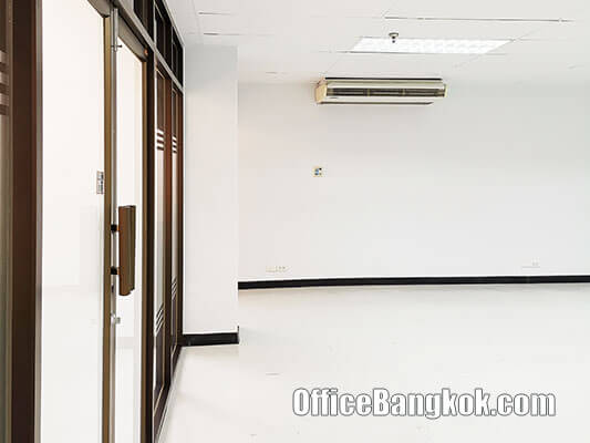 Rent Office on Asoke near Phetchaburi MRT Station