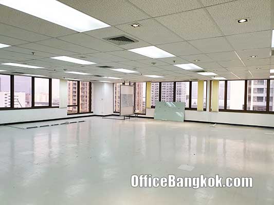 Rent Office on Asoke near Phetchaburi MRT Station