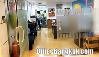 Rent Office with Partly Furnished size 130 Square Metre near Phetchaburi MRT Station