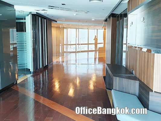 Beautiful Furnished Office Space on Ratchada Road close to MRT Station Size 1,100 Sqm