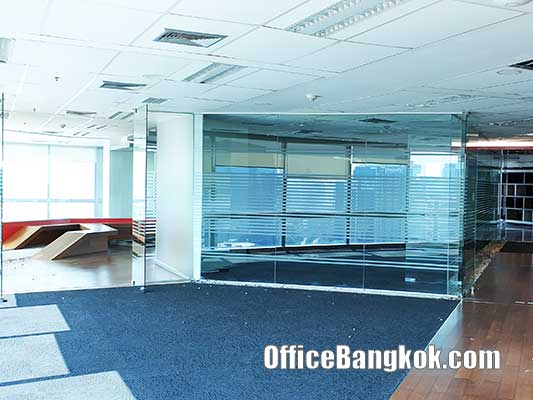 Beautiful Furnished Office Space on Ratchada Road close to MRT Station Size 1,100 Sqm