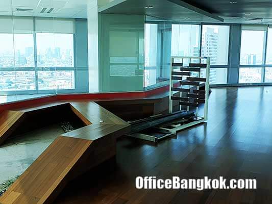 Beautiful Furnished Office Space on Ratchada Road close to MRT Station Size 1,100 Sqm