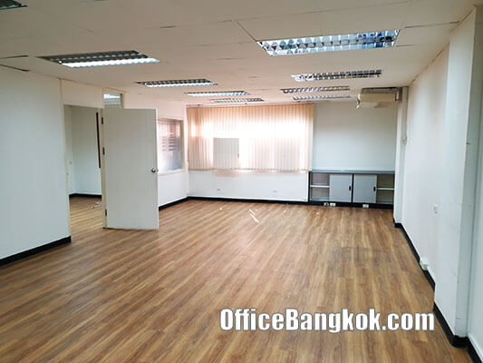 Rent Office MRT Ratchadapisek with Partly Furnished