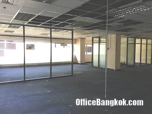 Office Space for Rent with Partly Furnished on Asoke Area close to Phetchaburi MRT Station
