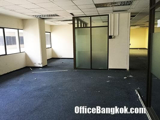 Office Space for Rent with Partly Furnished on Asoke Area close to Phetchaburi MRT Station