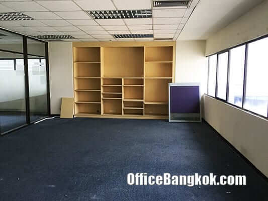 Office Space for Rent with Partly Furnished on Asoke Area close to Phetchaburi MRT Station