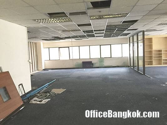 Office Space for Rent with Partly Furnished on Asoke Area close to Phetchaburi MRT Station