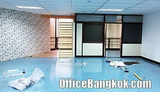 Small and Cheap Office Space with Partly Furinshed on Rama 4 nearby Hua Lamphong MRT Station