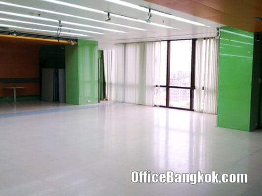 RS Tower - Fully Furnished office for rent nearby Thailand Cultural Centre MRT Station