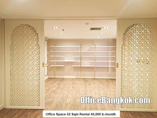 Small Furnished Office Space for Rent on Asoke close to MRT Sukhumvit Station