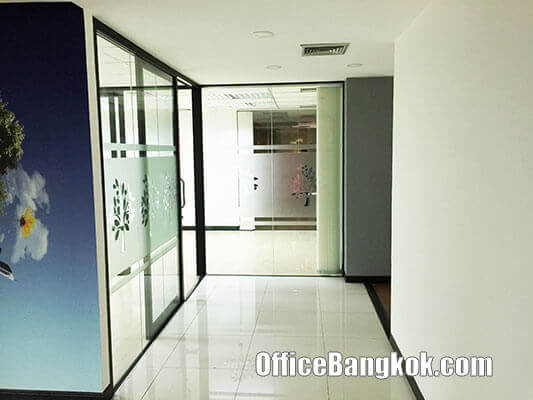 Rent Office Parlty Furnished 200 sqm Phahonyothin