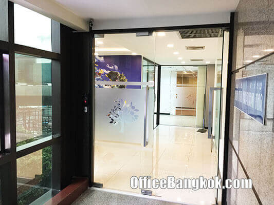 Rent Office Parlty Furnished 200 sqm Phahonyothin