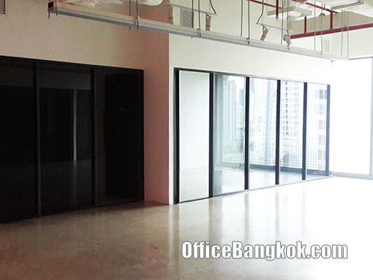 Rent Office on Sathorn with Partly Furnished only 10 minute walk to Chong Nonsi BTS Station