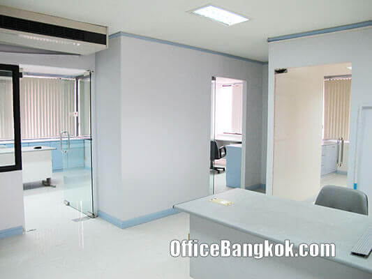 Cheap Office Space for Rent with Fully Furnished on Surawong