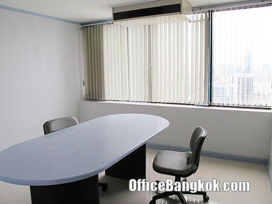 Cheap Office Space for Rent with Fully Furnished on Surawong