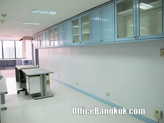 Cheap Office Space for Rent with Fully Furnished on Surawong