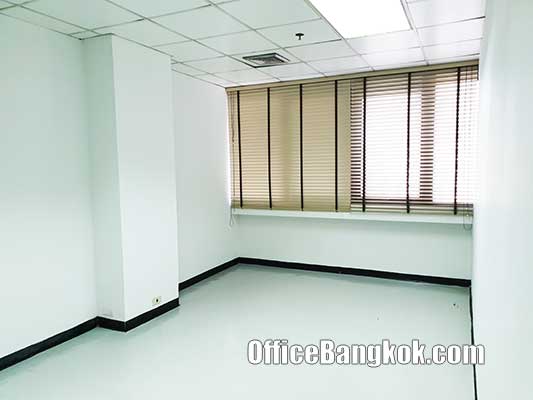 Low Price With Partly Furnished Office Space for Rent on Bangna